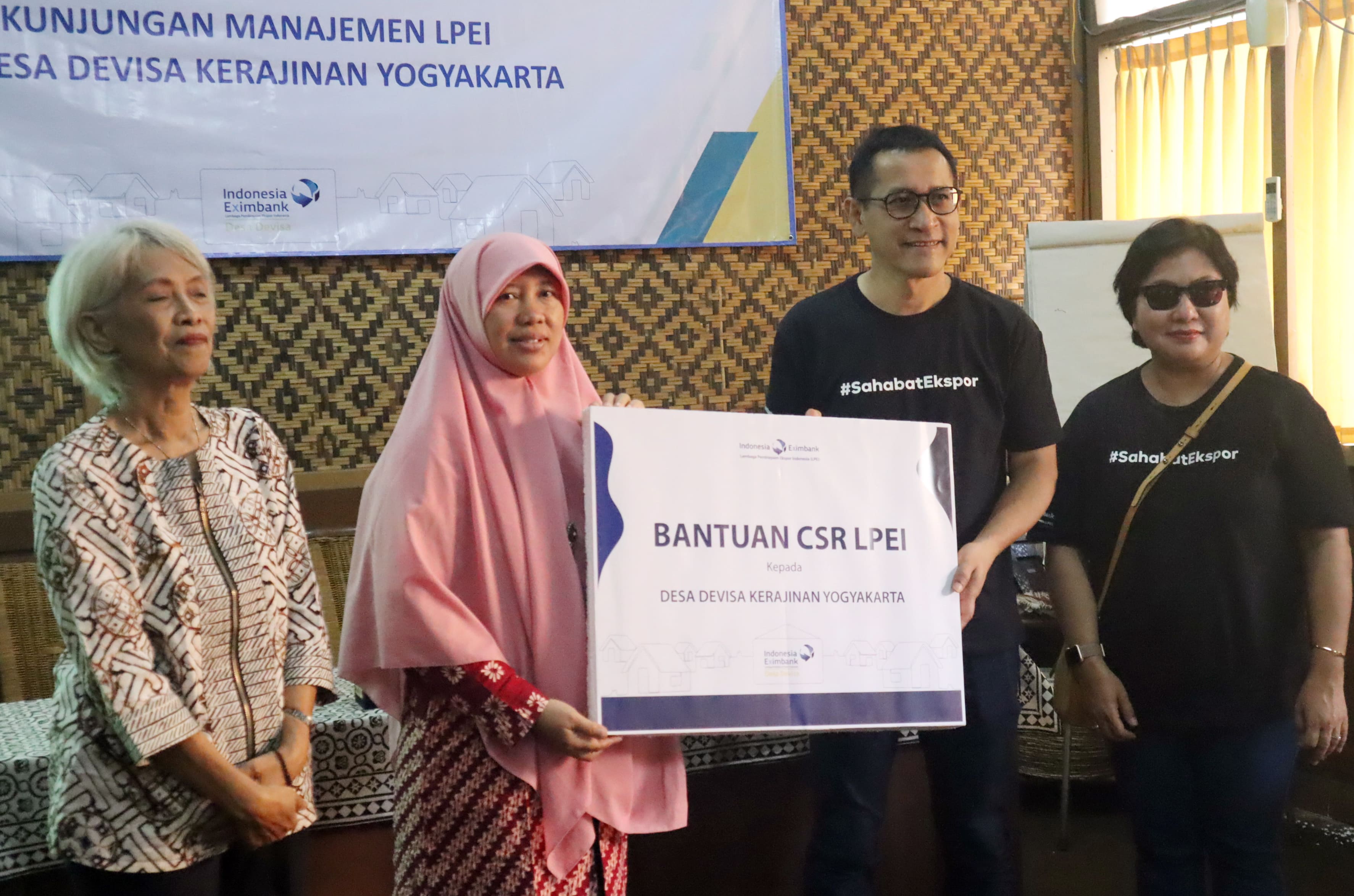 In Facing Global Invironment, Apikri Receives CSR Assistance 