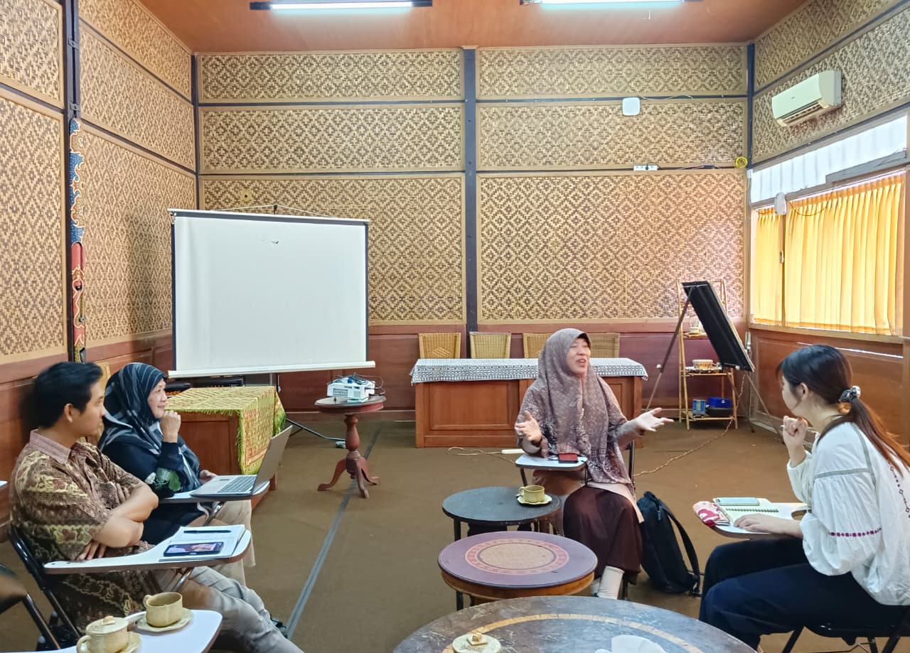 Long-Standing Partner AWEP Japan Visits Apikri to Strengthen Fair Trade Collaboration
