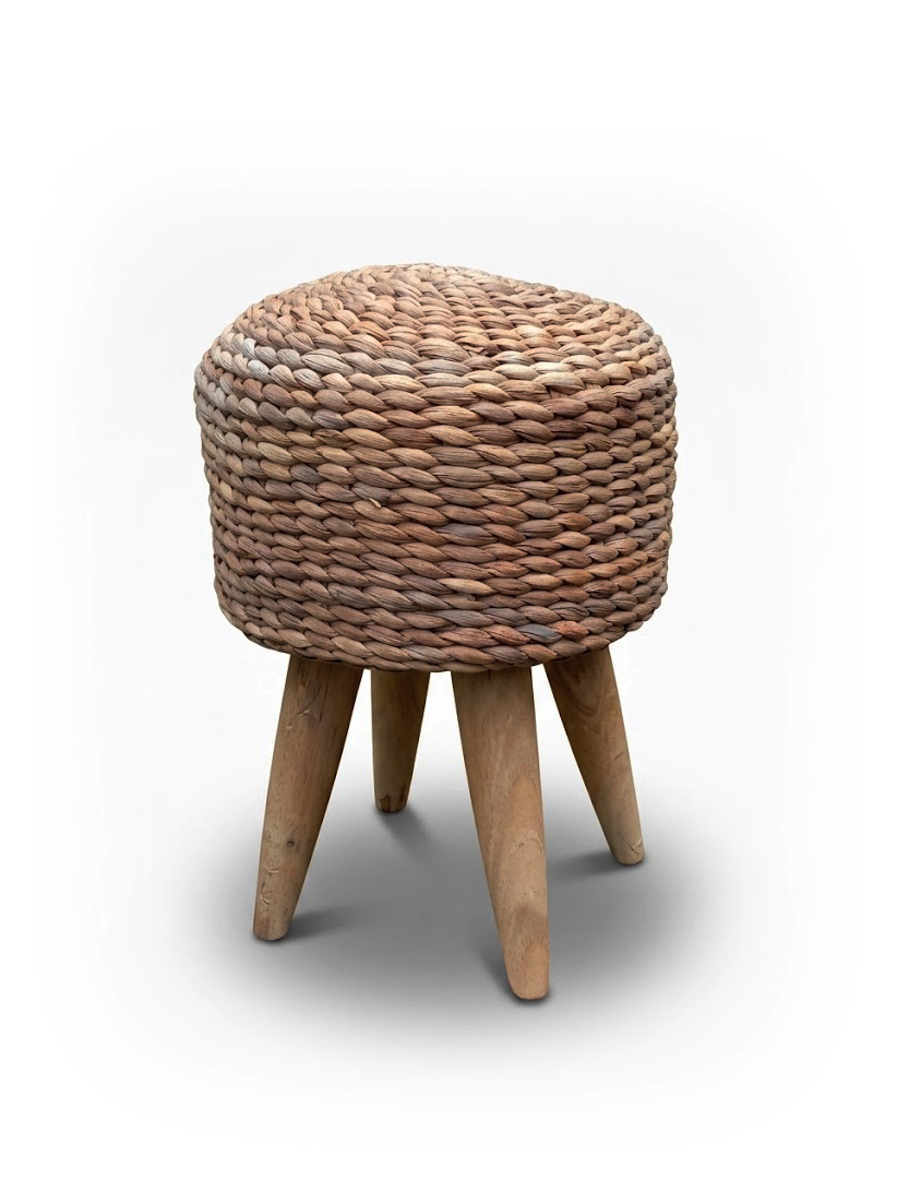 waterhyacinth-weaving-stool